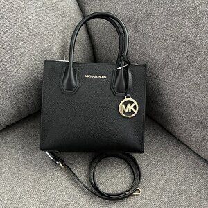 NWT MICHAEL KORS MERCER MEDIUM MESSENGER CROSSBODY SATCHEL POWDER BLACK BAG